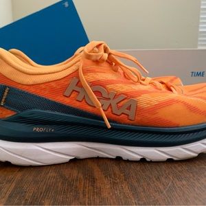 Hoka Mach Supersonic